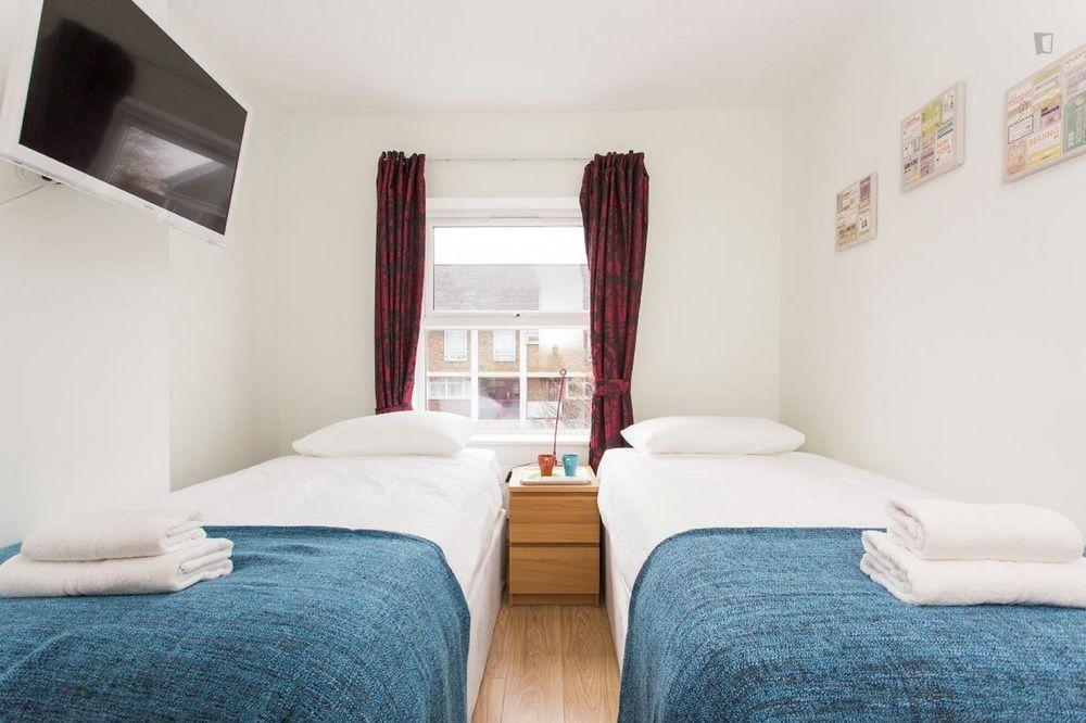 406 Harrow Hotel London Exterior photo